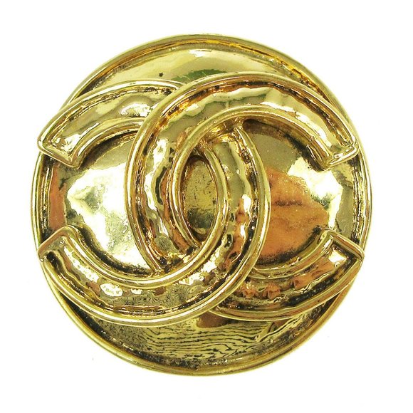 Authentic CHANEL CC Logos Medallion Motif Brooch Pin Corsage Gold-Tone 94P - Picture 1 of 4